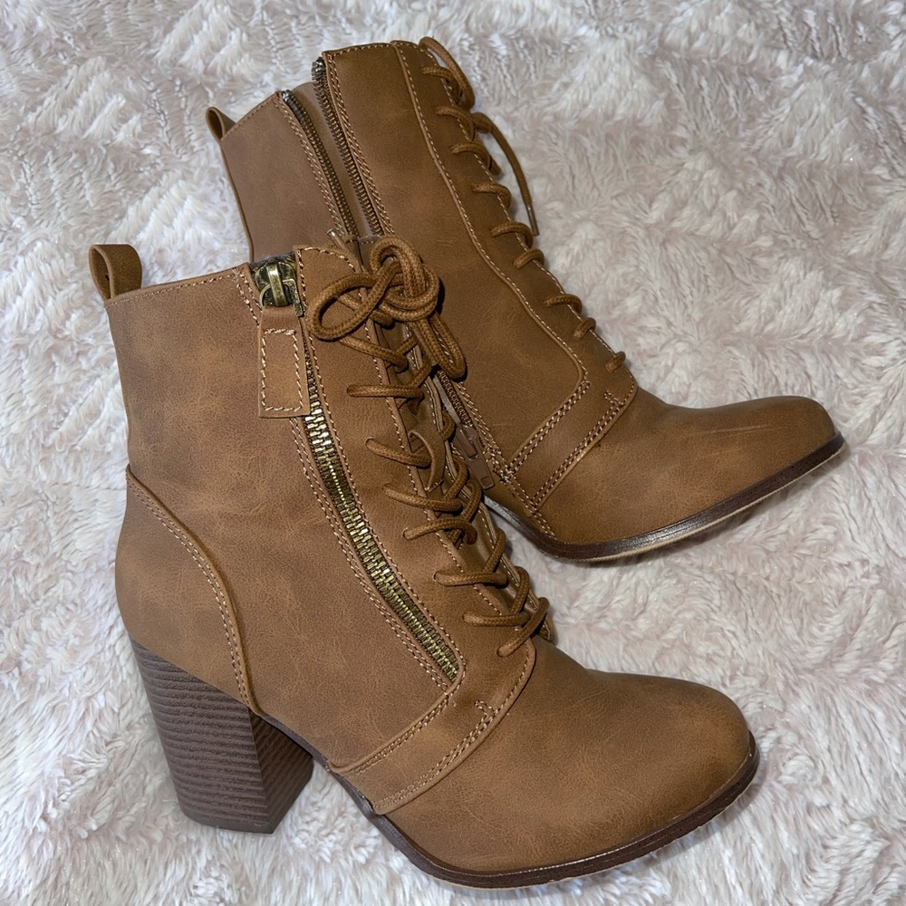 🍁Brown Zipper Booties🍂